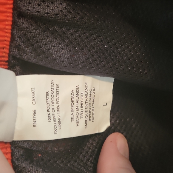 Nike men's swim trunks, size Large - Picture 8 of 11